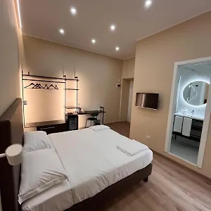Colosseum Deluxe Guest house